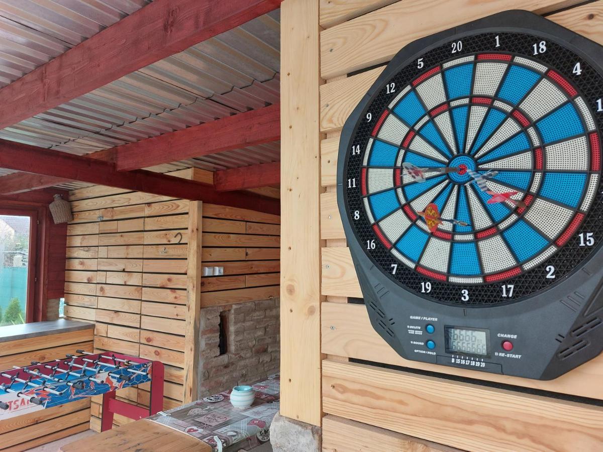 Koller Apartmanhaz Шарвар Экстерьер фото